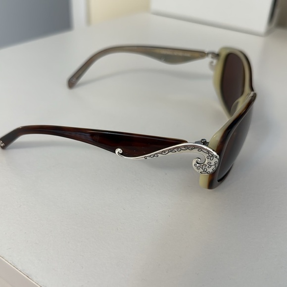 Brighton A Scroll In The Park Brown Tortoise Shell Silver Scrollwork Sunglasses - Picture 2 of 7